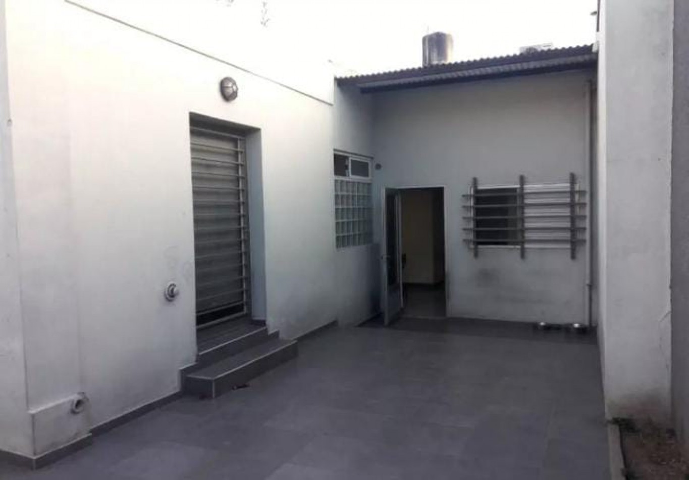 VENTA - CASA 4 HABITACIONES - ZONA CENTRO