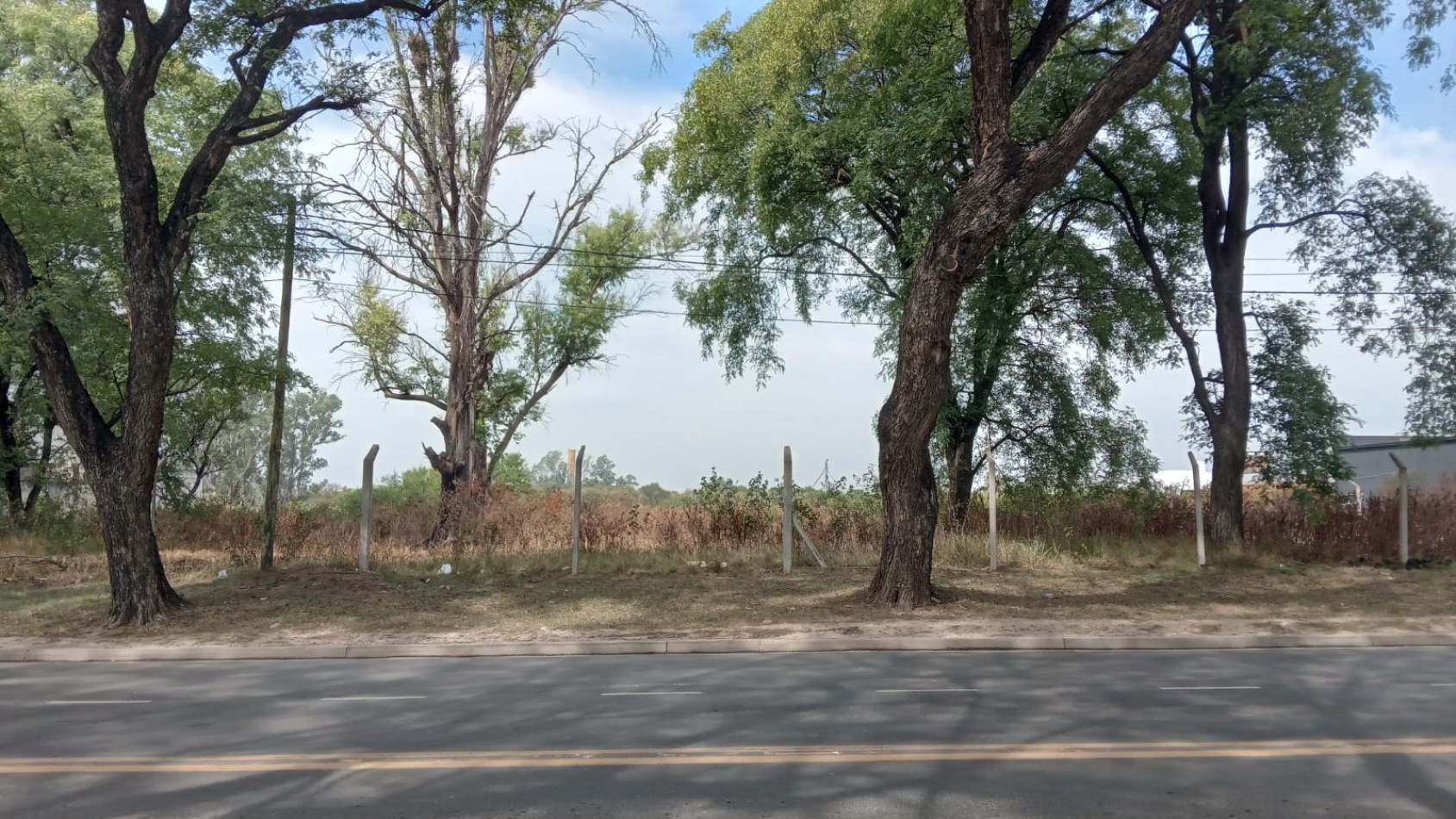 VENTA - LOTE DE 4800 M2 - ALMAFUERTE ZONA DIARCO 