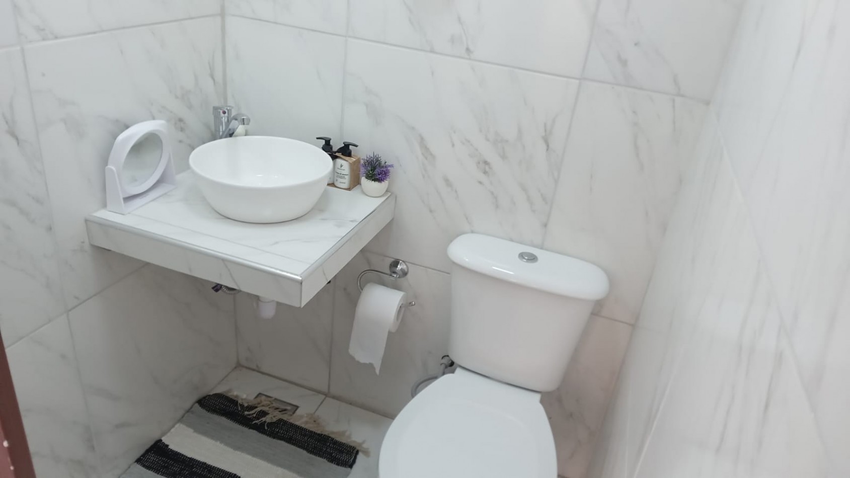 VENTA - CASA TIPO DUPLEX 3 HABITACIONES - LAMADRID AL 2100