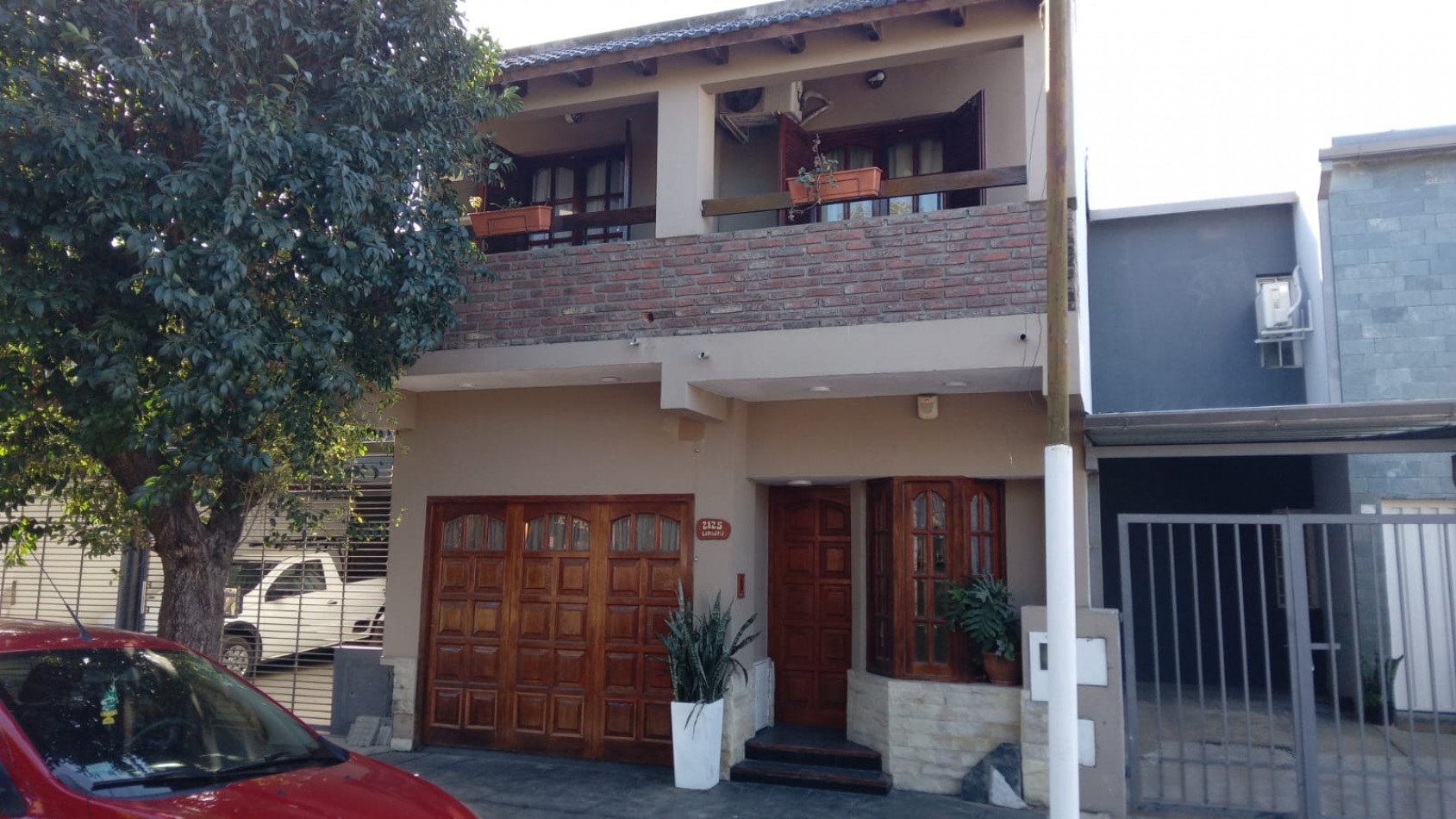 VENTA - CASA TIPO DUPLEX 3 HABITACIONES - LAMADRID AL 2100