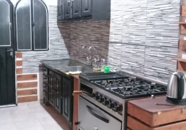 VENTA - CASA 3 HABITACIONES - ZONA AEROPUERTO