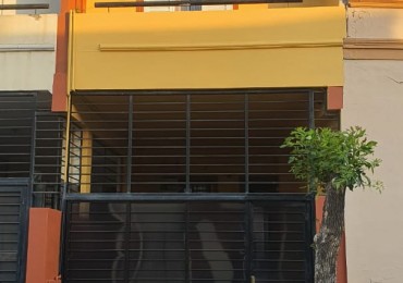 VENTA - CASA 3 HABITACIONES - ZONA CENTRO