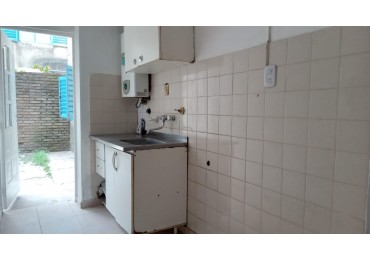 VENTA - DEPARTAMENTO P.B. 4 AMBIENTES - ZONA CGT SAN AGUSTIN 